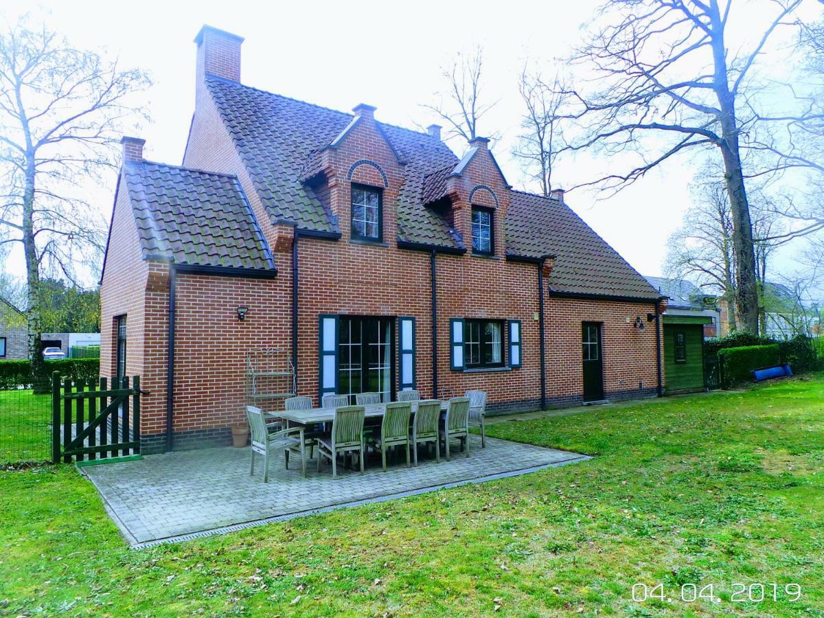 Villa De Ruiter Waasmunster Eksteriør bilde